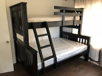 Twin full bunk bed