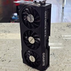 Gigabyte RTX 4070 GPU Tri-Fan SEE DETAILS 