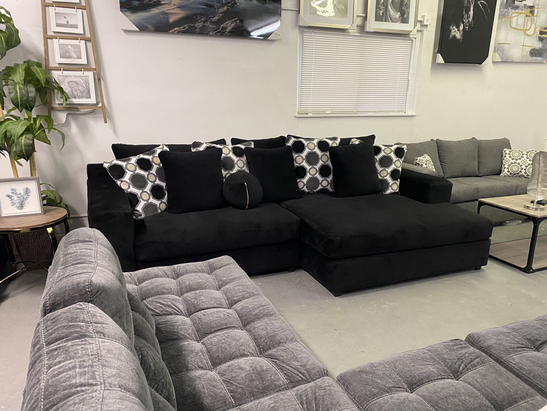 Black Oversized Comfortable Sectional ‼️take It Home With $39 Easy Approval ‼️