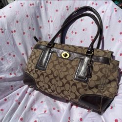 Coach turn lock tote bag