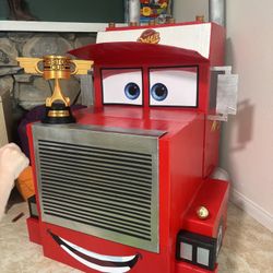 Disney Pixar Cars Mack Party Truck