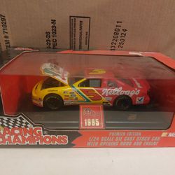 Vintage NASCAR 1995 #5 Terry Labonte 1:24 Scale Premier Edition Diecast