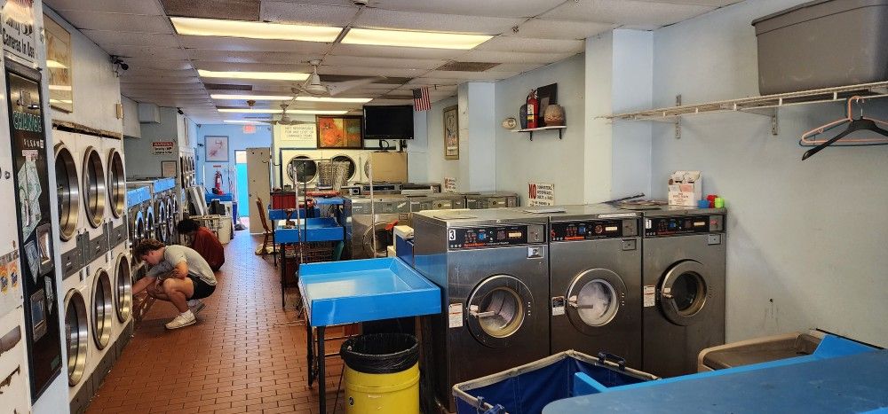 Laundromat Equipment For Sell