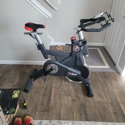 Sole SB 900 Spin Bike