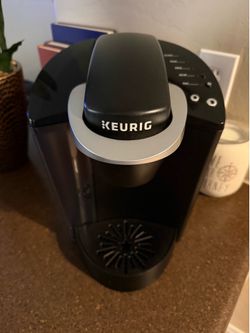 Keurig K-Classic Single Serve K-Cup Pod Coffee Maker, with 3 Brew Sizes, 48oz Removable Reservoir, Black