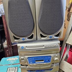 Cd player. $30