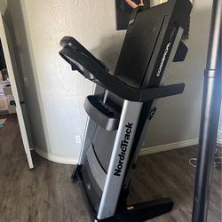 NordicTrack Commercial 1750 Treadmill – Like New