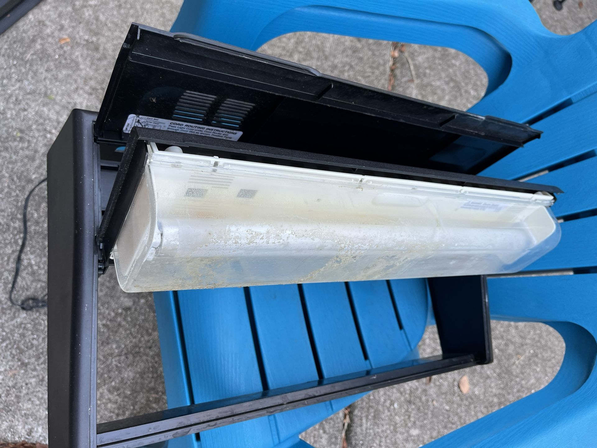 10 Gallon Tank With Cover $20