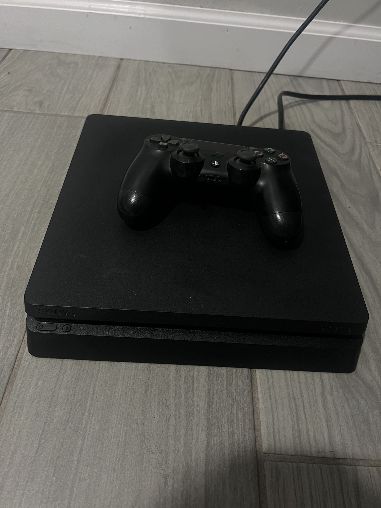 Ps4  with Controller 