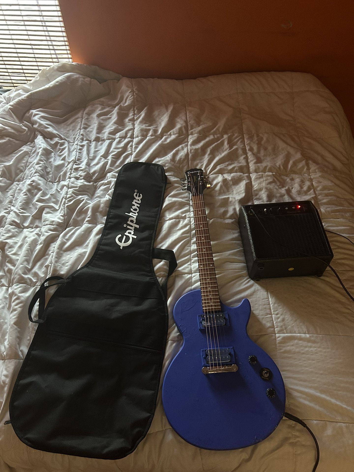 Epiphone Special Edition Custom Guitar