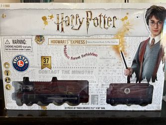 Lionel Harry Potter Hogwarts Express Ready-to-Play Train Set 7-11960