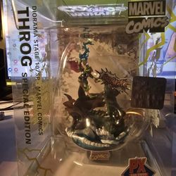 MARVEL COMICS - COMIC CON THROG STATUE