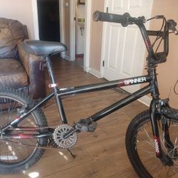 20" HYPER BIKE CO.: SPINNER