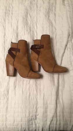 Size 7 Rag & Bone Kinsey Tan Suede Boots Like New 
