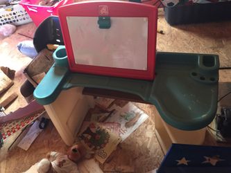 Toddler art center