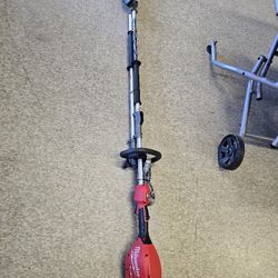 Milwaukee
M18 FUEL 18V 10 in. Brushless Cordless Battery Powered Pole Saw with QUIK-LOK Attachment Capability (Tool-Only)