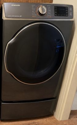 Samsung Front Load Dryer with Steam