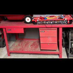 $75 OBO For  Large Clarke Metal Heavy Duty Shop Work Table