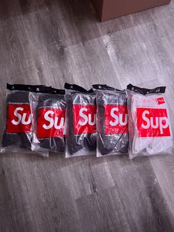 4 Pair Supreme Socks