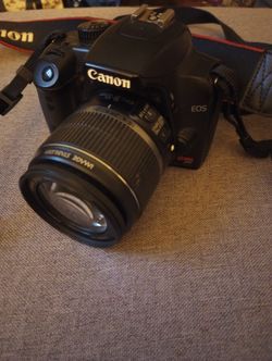 Canon Rebel EOS XS