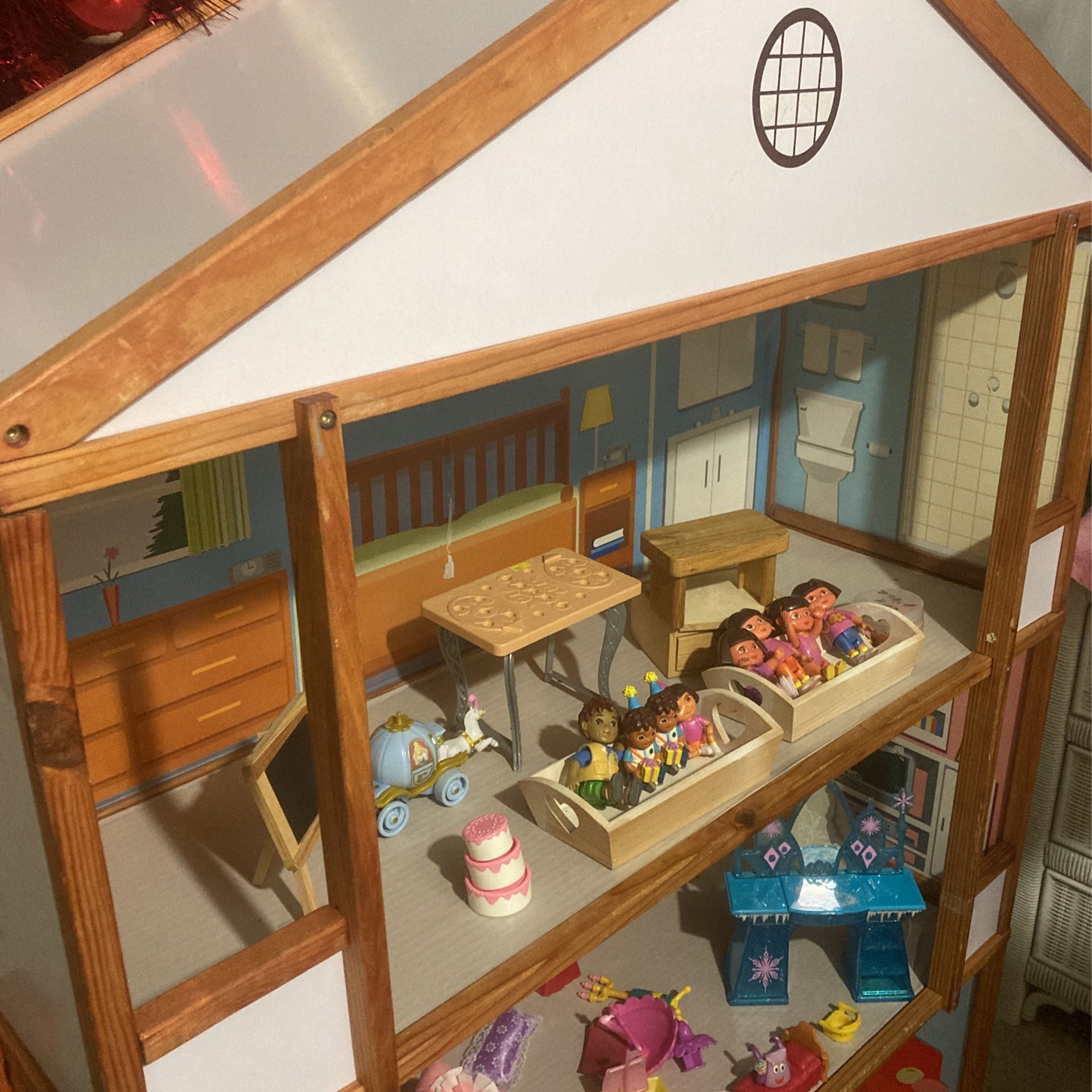 Doll house, playhouse extra large 5 foot tall many extras included