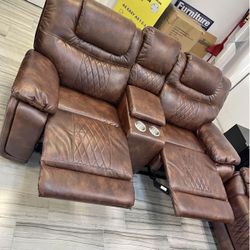 Santiago living room set $899