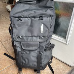 Thule Covert DSLR Travel Backpack