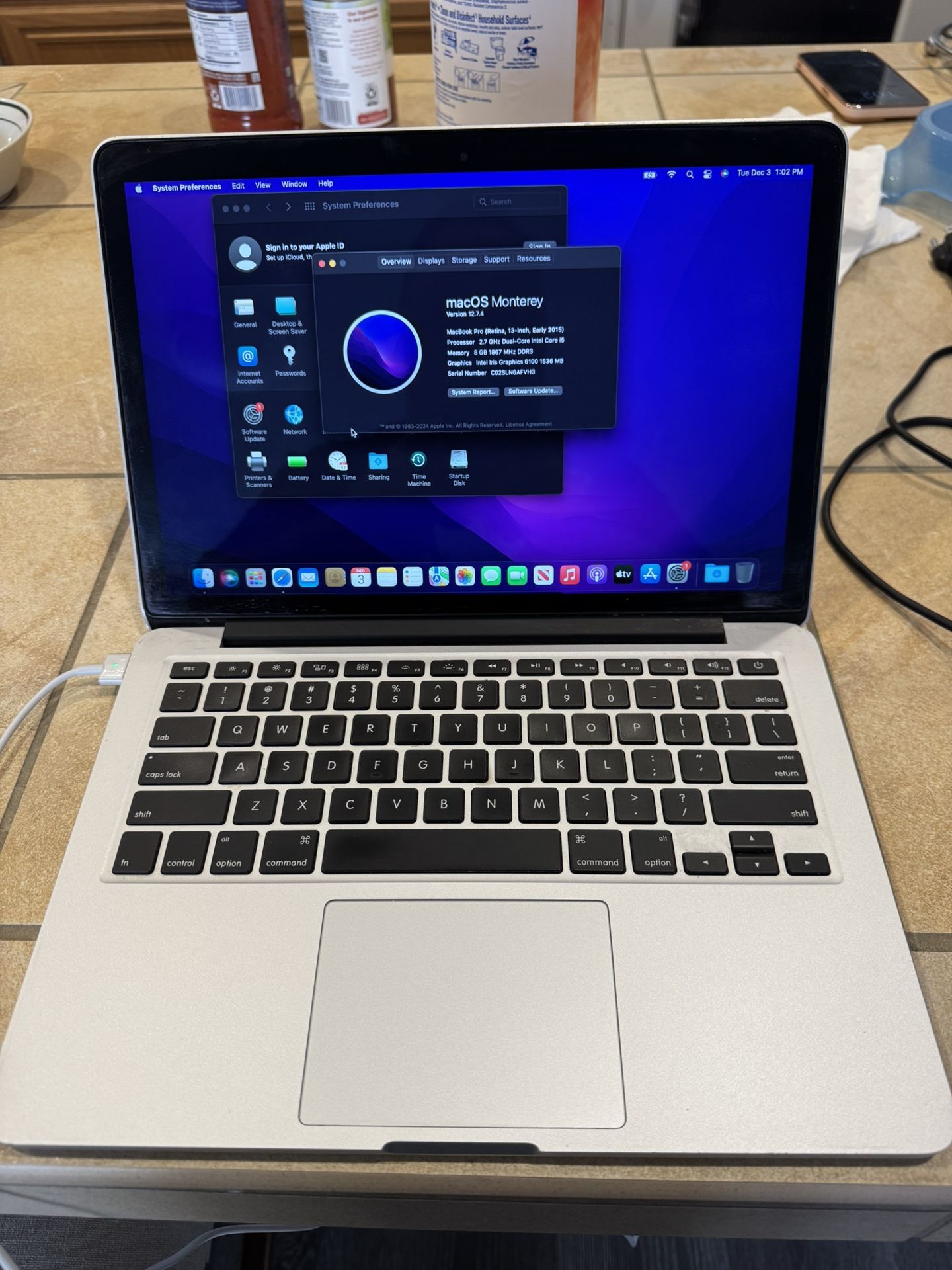 Apple MacBook Pro 13” Late 2015, I5, 8 Gig Ram, 128 Storage, OSX Monterey 