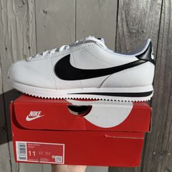 Nike Cortez White Black Men size 11