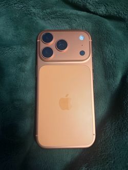 iPhone 17 Pro 256GB Cosmic Orange Unlocked – 100% Battery – Premium Condition