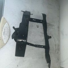 Infiniti 2007 Headlight Mount 