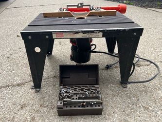 1-1/2 hp Craftsman router and table combo