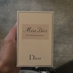 MISS DIOR PERFUME