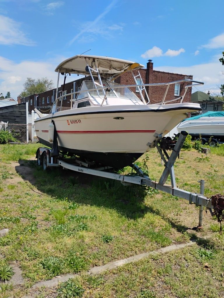 1993 Alcatron By Aquasport. 22 Ft W/A/cabin Fishing Boat