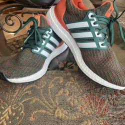 ADIDAS Ultra Boost