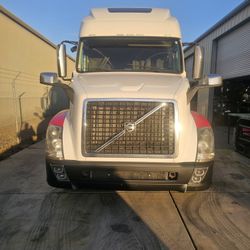 2016 Volvo Vnl