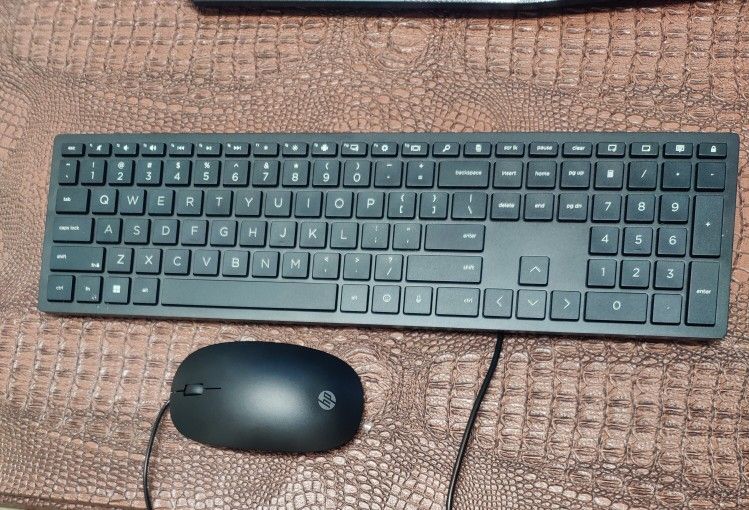 Brand New Slim Wired HP Keyboard and Mouse
