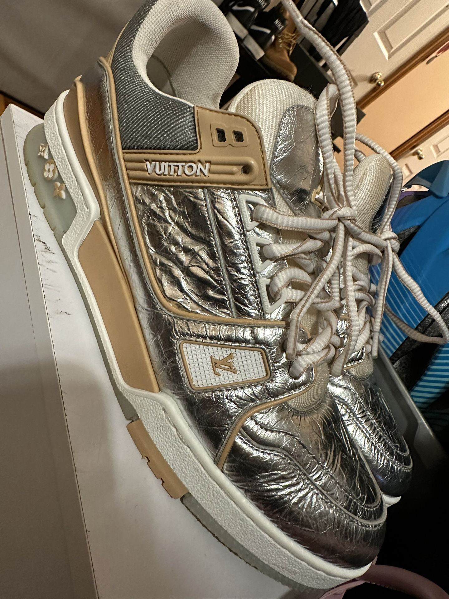 Louis Vuitton Men's Sneakers Size 7 for Sale in Queens, NY - OfferUp