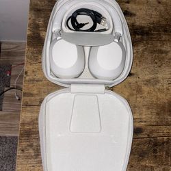 Sony WH1000XM5 Hi-Res Headphones