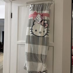 hello Kitty gray And White Throw