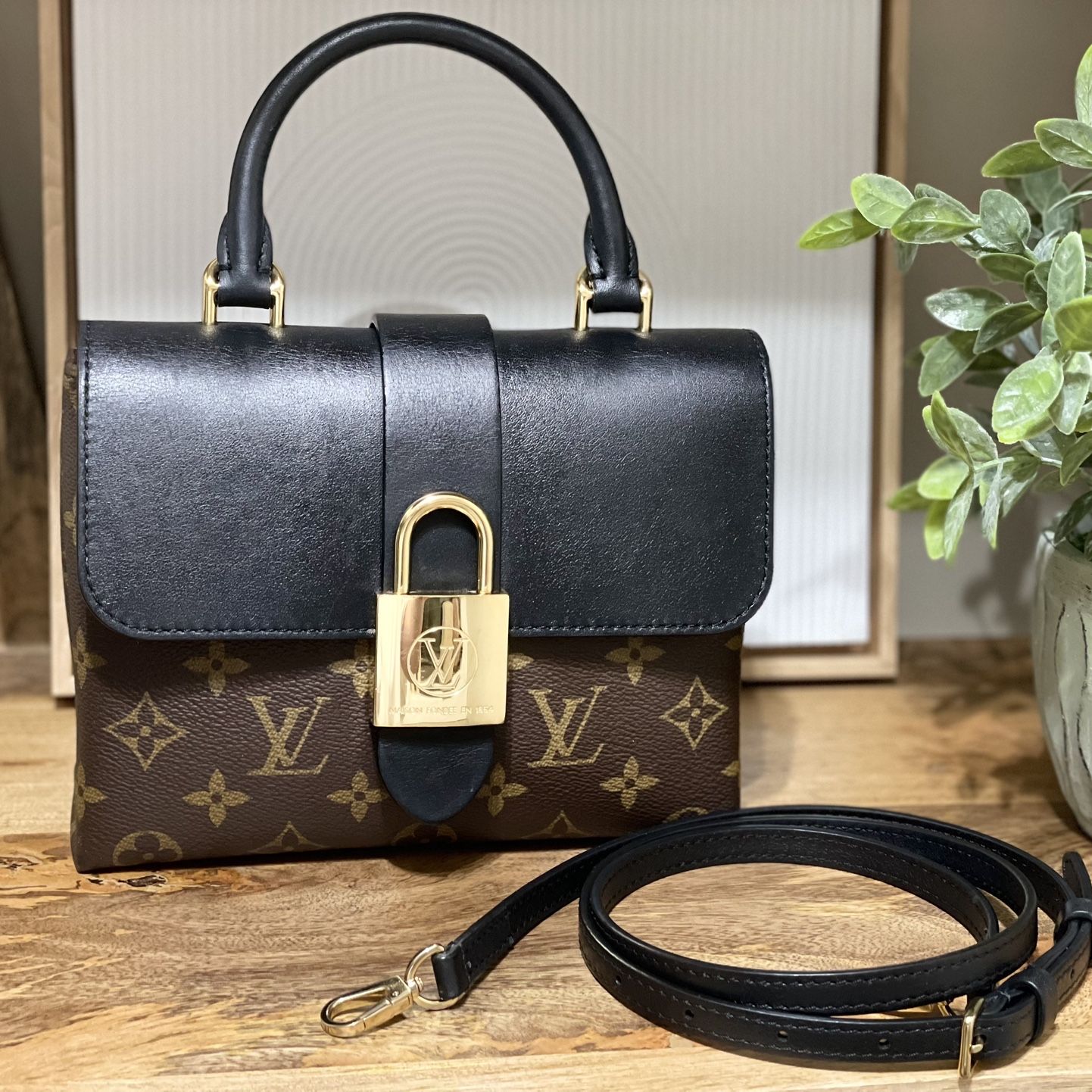 Louis vuitton Locky BB Monogram Purse Leather Handbag Purse Authentic