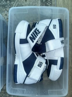 Nike LeBron zoom Soldier 2