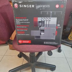 Singer HD0450S Heavy Duty Serger 