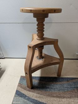 Vintage wood stool with adjustable height