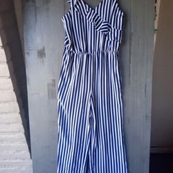 BAR III JUMPSUIT SIZE XL 