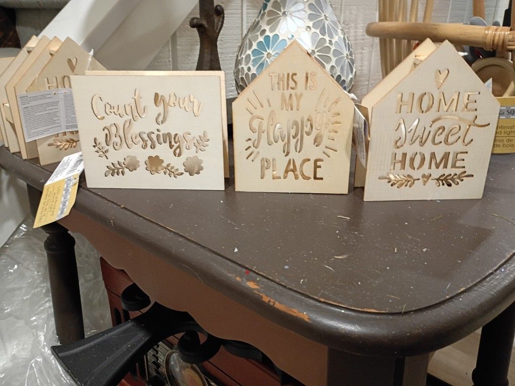 Light Up Crafting Houses