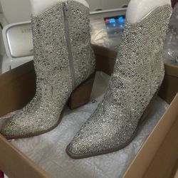 Steve Madden Rhinestones Boots 