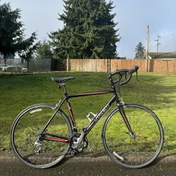 Trek 1.2 Road Bike 56cm Aluminium Frame Carbon Fork Bicycle Excellent condition