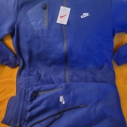 Nike Tracksuit 