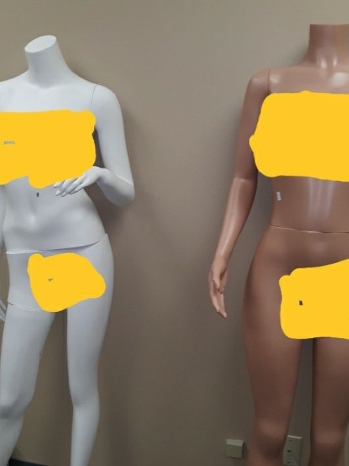 2 Maniquins 80 For Both